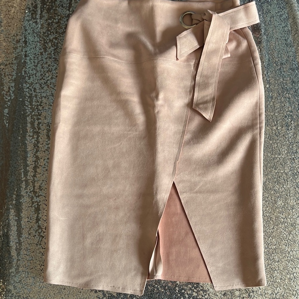 Fashion Nova medium baby pink skirt